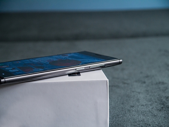 Karbonn Titanium Dazzle 3 Karbonn Titanium Dazzle 3