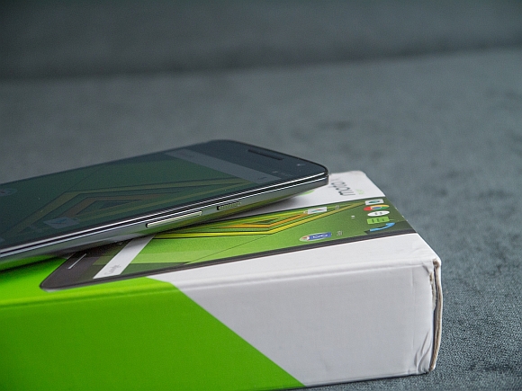 Lenovo Moto X Play Lenovo Moto X Play